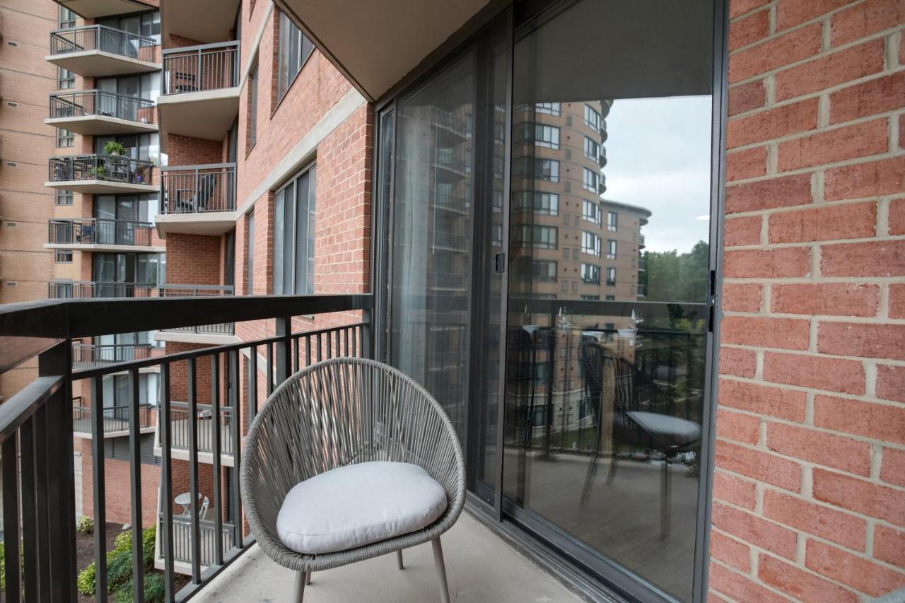 Modern & Charming Apt With Rooftop @Pentagon City Arlington Ngoại thất bức ảnh